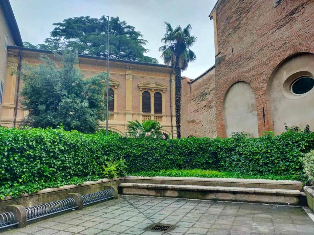 Ca' Spadoni, Centro Storico, Piano Terra, Ingresso Indipendente, Teatro, Parcheggio, Imola Exterior foto