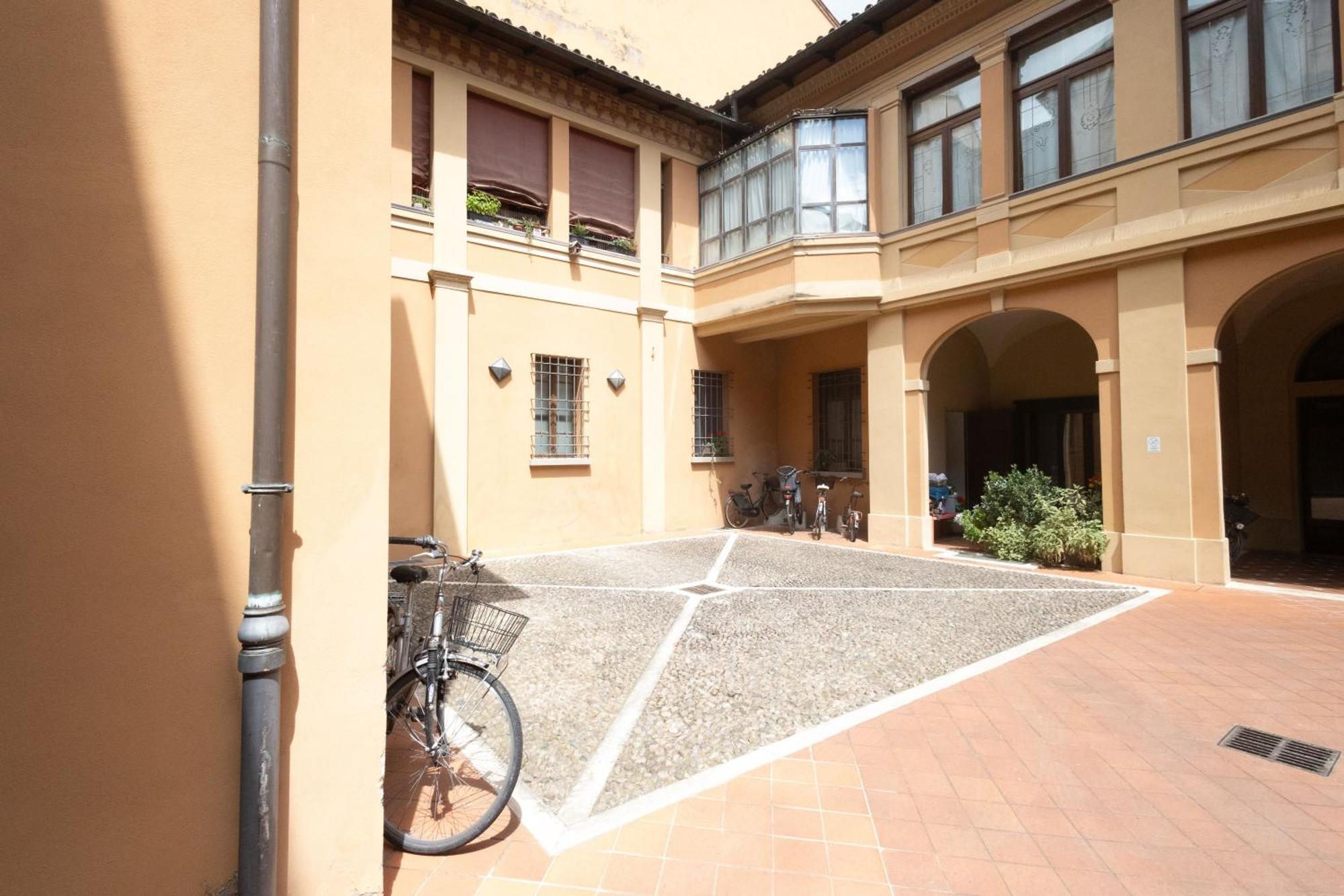 Ca' Spadoni, Centro Storico, Piano Terra, Ingresso Indipendente, Teatro, Parcheggio, Imola Exterior foto